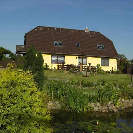 Mit Garten In Zweedorf, Cleaning Included Lejlighed